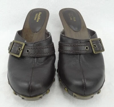 Simply Vera Vera Wang Latte Dark Brown Leather Upper Clogs Women’s Size 6 M - Image 1 of 4