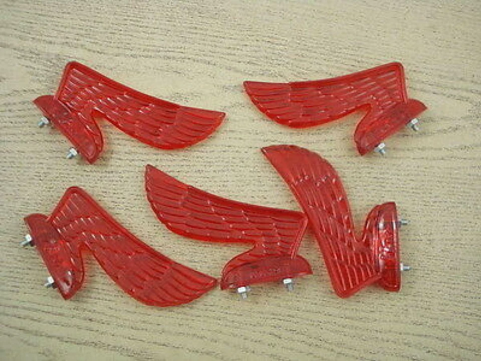 HONDA C110 C111 C115 S90 CL90 C200 CA200 S50 S65 SS50 Faro Ala Visera Rojo Foto 1 de 1