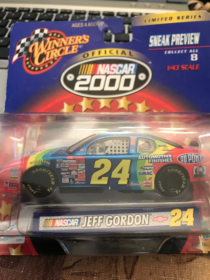 WINNER CIRCLE  NASCAR 2000 JEFF GORDON  1:43 - Image 1 of 1