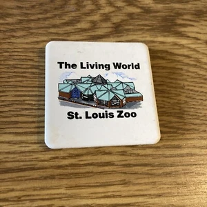 Imán de colección el mundo viviente - Zoológico de San Luis, cerámica 2-1/4" T - Imagen 1 de 2