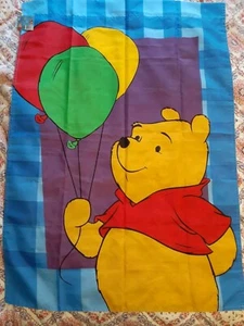 Bandiera da giardino vintage Disney Winnie The Pooh con palloncini 29 x 41 double face - Foto 1 di 6