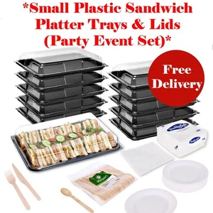 Piccoli vassoi per panini in plastica piatti e coperchi per cibo per feste, buffet, catering UK - Foto 1 di 11