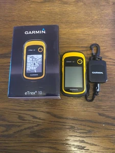 New Garmin eTrex 10 2.2 inch Handheld GPS Receiver Bundle Free Shipping - Picture 1 of 3