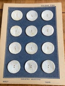 vintage natural shell buttons made in Argentina, geometric design - Picture 1 of 5