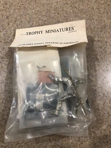 Trophäenminiaturen 54 mm montierter Samurai-Bogenschütze (Tosei Gusoku) (Neu im Karton) - Bild 1 von 4