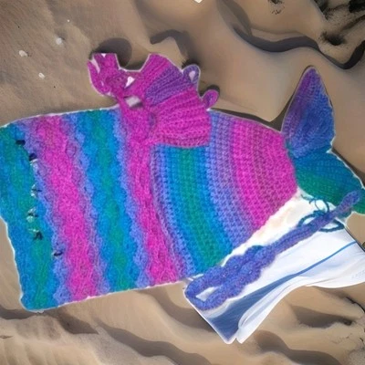 Sujetador con caparazón cola de sirena bebé hecho a mano disfraz diadema foto rosa/verde 3-6 meses Foto 1 de 2