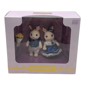 EPOCH Sylvanian Families Exhibition Limited Simpatico Coniglio Cioccolato Coppia 2019 - Foto 1 di 5