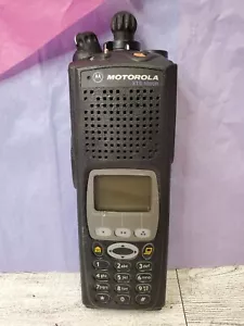 Motorola H18UCH9PW7AN XTS 5000R LA Feuerwehr Funkgerät P25 - Bild 1 von 6