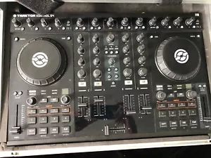 Native Instruments Traktor Kontrol S4 MK1 DJ Controller Midi Turntable Tested - Picture 1 of 6