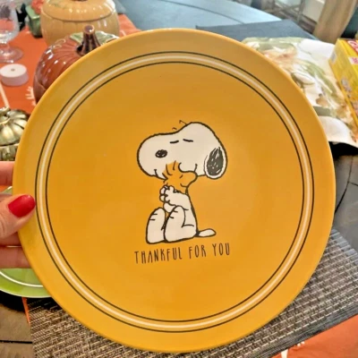 Plato escolar Pottery Barn Snoopy vacaciones fiesta de Acción de Gracias Disney niños nuevo - Foto 1 de 4