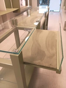 arredamento negozio usato come nuovo, adattto ad. abbigliamento, scarpe, borse.. - Foto 1 di 6