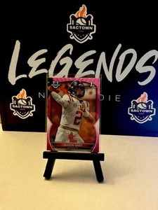 Jaxson Dart Pink Refractor 1° Rookie Card RC 2022 Bowman Chrome U University 94 - Foto 1 di 2