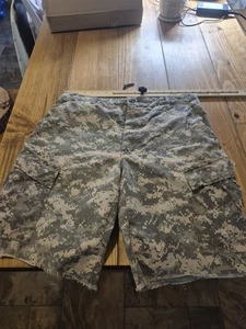 Ripstop US Army ACU UCP Digital Camo CombatCargo Pants Cut To Shorts Large - Picture 1 of 5