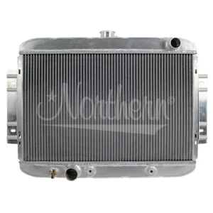 Radiador de flujo descendente de aluminio Northern Custom Hot Rod con salida de entrada Ford - Imagen 1 de 1
