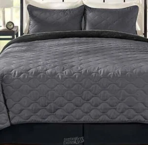 Stoneberry-Reversible Quilt Set KING GREY BLACK Polyester - Picture 1 of 2