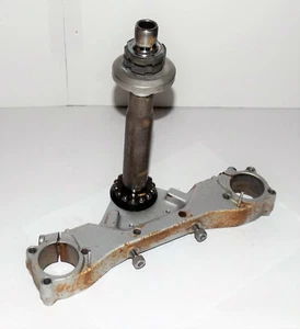 2003 Yamaha XVS1100 : Lower Triple Tree / Stem (5KS-23340-10-00) {M1702} - Picture 1 of 5