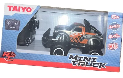 Taiyo Mini RC Truck 1:40 Scale Remote-Control Car with Handset Off-Roader Metal - Image 1 of 4