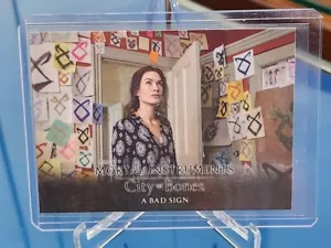 Mortal Instruments - City of Bones, Lena Headey (S-36) - Picture 1 of 2