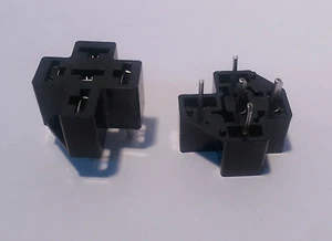 10xPCB Mounting Automotive Relay Base Holder Carrier 4 and 5 Pin 30/40A 12 24 V - Picture 1 of 2