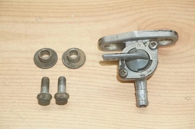 Válvula de tanque de combustible Petcock 1980-83 Honda CR250R CR250 CR250 CR 250 R CR125 16950-KA3-005 Foto 1 de 4