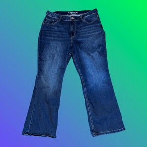 Pantalones de mezclilla Maurices talla grande curvilíneos tiro alto lavado oscuro talla 20 cortos 34x28 #24 - Imagen 1 de 8