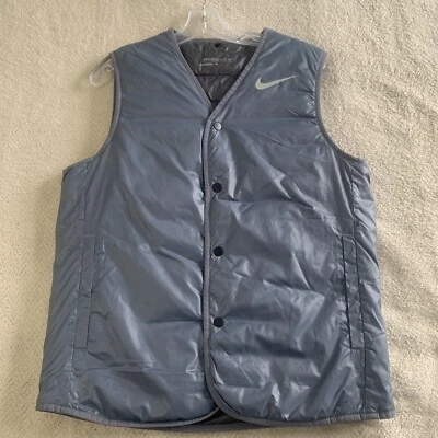 耐克高尔夫女式中号灰色尼龙纽扣背心 — 第 1/4 张图片