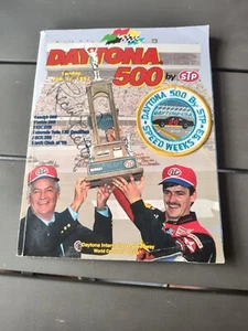 1993 Daytona 500 Program Guide Signed By Richard Petty - Picture 1 of 4