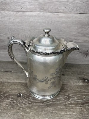 Jarro antigo de prata Reed & Barton com forro de porcelana flores gravadas - Imagem 1 de 4