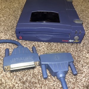 Iomega Zip 100 Plus Drive (SCSI & Parallel) DRIVE AND CABLE ONLY