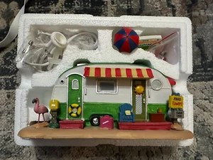 LEMAX "IL NOSTRO PARADISO ESTIVO" COSTRUZIONE CAMPER PORCELLANA ILLUMINATA - Foto 1 di 4