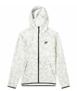 Conjunto Nike Tech Blanco y Gris – Titan Zapas