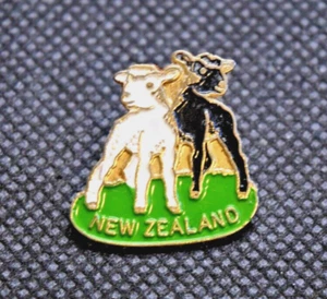 New Zealand White and Black Lambs Pin - Picture 1 of 3