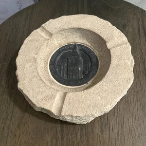 Raro: Cenicero hecho de piedra y plomo de las Casas del Parlamento Británicas Segunda Guerra Mundial - Imagen 1 de 20