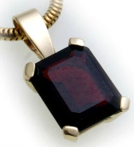 Neu Damen Anhänger Granat Gold 333 Granatschmuck made in germany Gelbgold - Picture 1 of 4