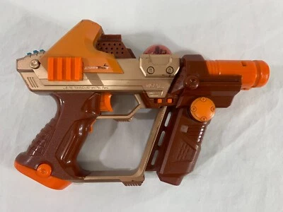 Tiger Electronics 2004 Lazer Laser Tag Team Ops Gun Testado - Funciona C290A - Imagem 1 de 4