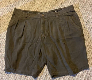 Tommy Bahama Mens 42 Brown Pleated Front Shorts 100% Silk 8.5" inseam RELAX - Bild 1 von 7