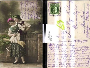 198542, agricoltura donna e uomo contadini rastrello paglia fieno pub NPG 3804 - Foto 1 di 1