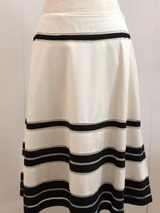 Ann Taylor Women's White/Black Skirt A-lined Flared Strips/Decorative Mesh Sz:4 - Picture 1 of 7