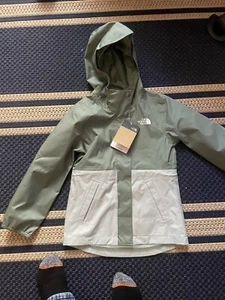 The North Face Girls Dryvent Mountain Snapper Parka - Picture 1 of 2