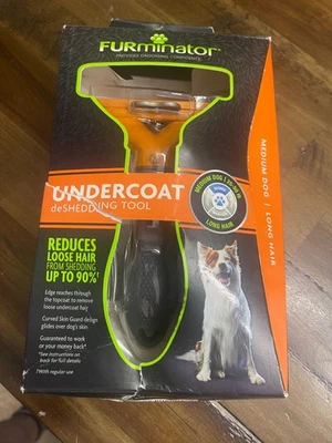 Herramienta de deshedding Furminator Undercoat, para perros medianos, pelo corto Foto 1 de 4