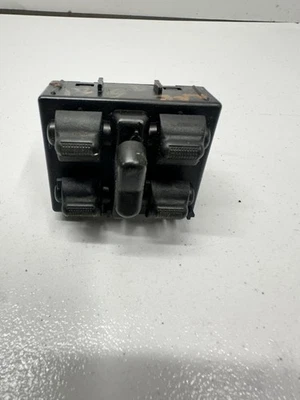 Interruptor de ventana eléctrica delantera Chrysler PT Cruiser Master 2006-2010 P04602698AE B13 Foto 1 de 4