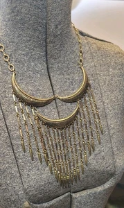 Vintage Tortolani goldfarbene Landebahn ägyptische verzierte Kette Statement Latz Halskette  - Bild 1 von 10