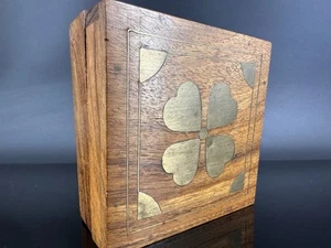 Vtg Wooden Trinket box Brass 4 Leaf Clover Inlay 4" - Picture 1 of 23