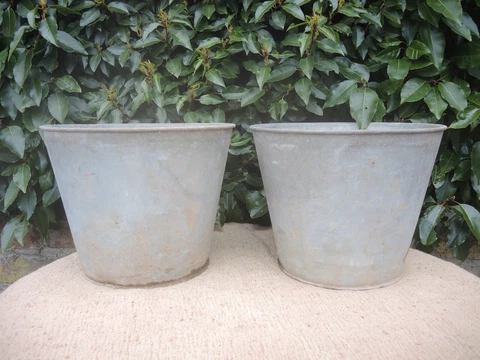 2 Genuine Vintage Galvanised Flower Buckets  Garden Planters  22 cm high  (505) Cover