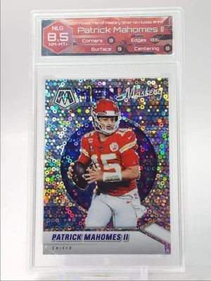 PATRICK MAHOMES II 2021 MOSAIC MEN OF MASTERY SILVER NO HUDDLE NLG 8.5 Q1523 - Image 1 of 2