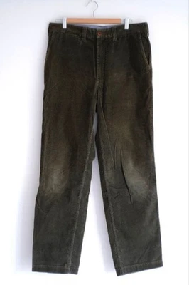 Pantalones de pana Comme des Garçons oliva para hombre talla M usados Foto 1 de 4