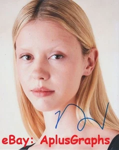MIA GOTH... Verführerische Schauspielerin - SIGNIERT - Bild 1 von 1