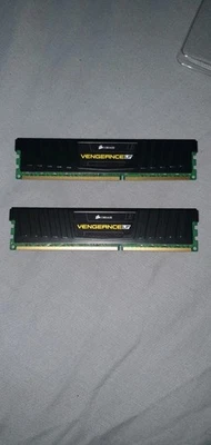 16GB Corsair Vengeance LP DDR3 RAM (2X8GB) 1600MHz PC3-12800 CML16GX3M2A - Image 1 of 4