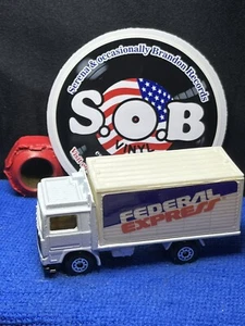 Matchbox 1981 Volvo Fed Ex Delivery Truck 1:90 White Diecast USED NM Condition - Picture 1 of 7