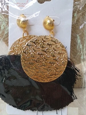 Pendientes de borla con flecos negros y disco dorado sin marca de 3" Foto 1 de 4